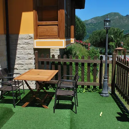 Aptos Rurales Mirador Picos De Europa アパート