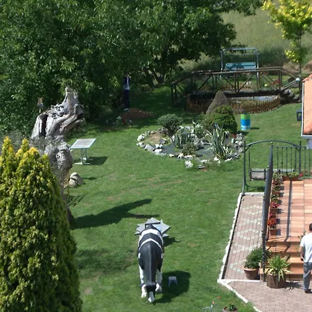 Aptos Rurales Mirador Picos De Europa Appartamento Onís